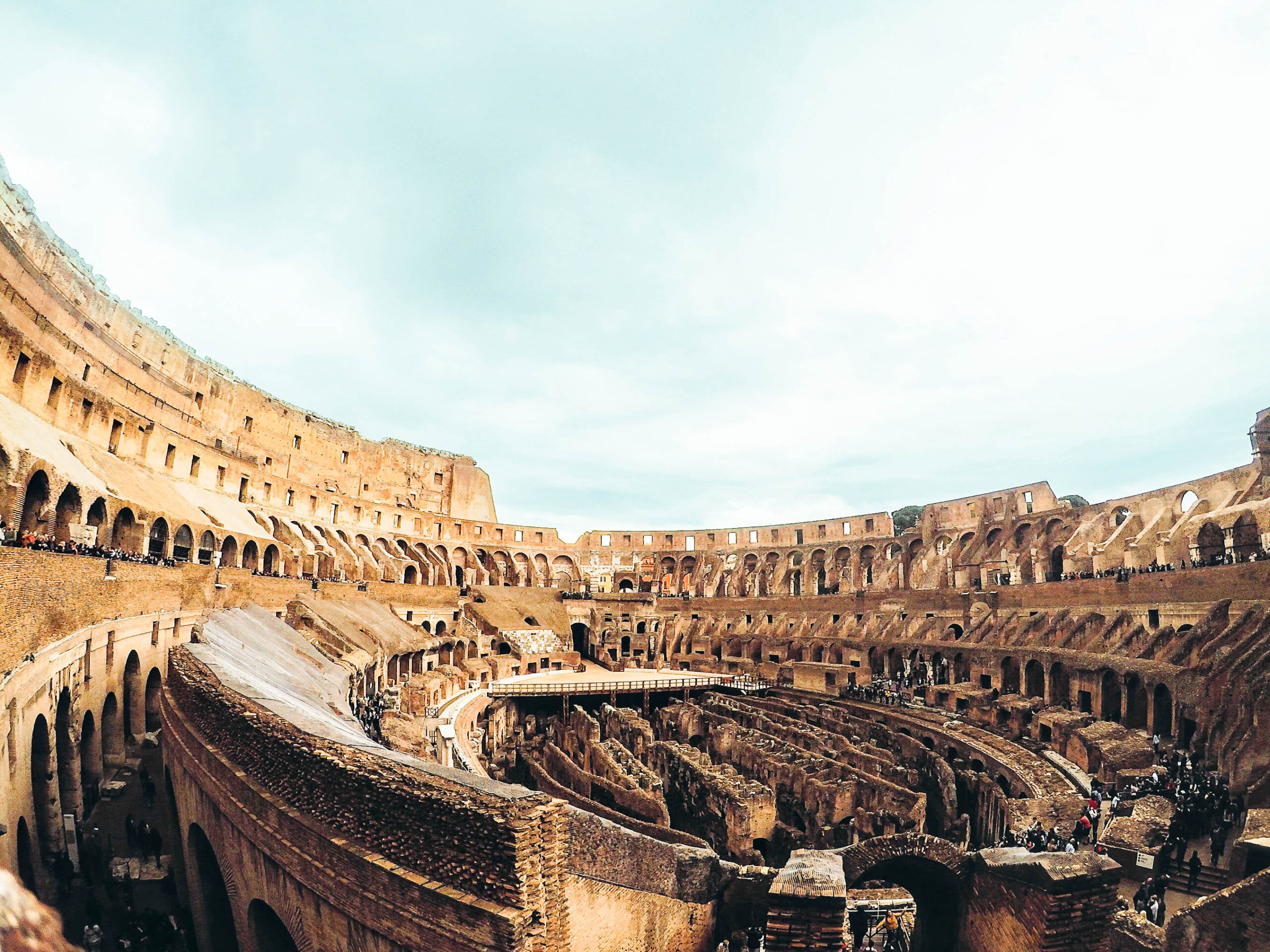 The Colosseum, the largest amphitheater in the world – The Key to Rome